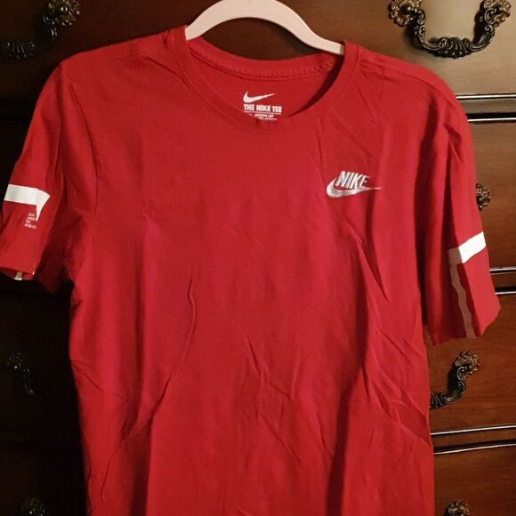 Nike Athletic Cut Hi-Low Tee sz M - Picture 2 of 5